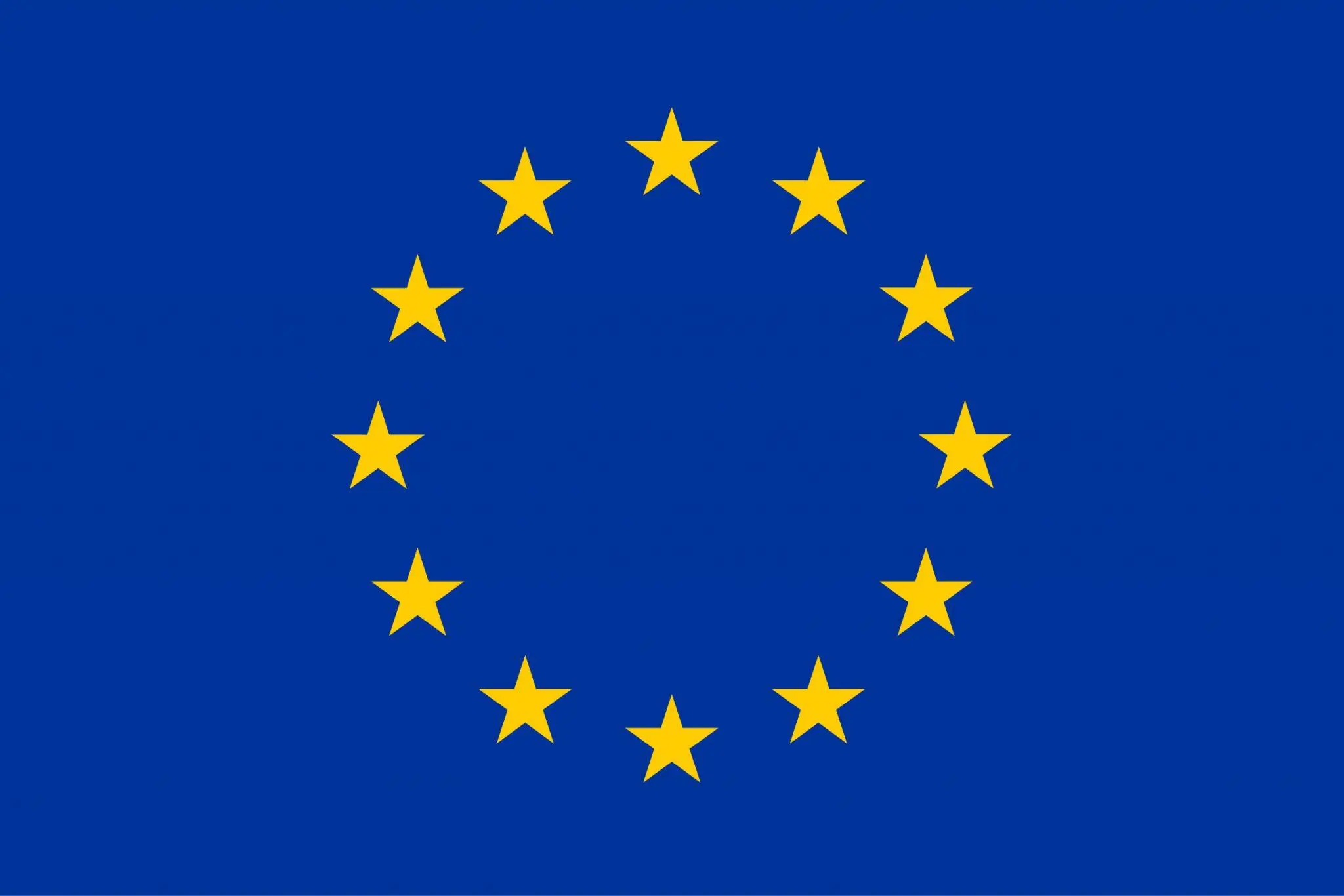 Die offizielle Flagge der Europäischen Union mit zwölf goldenen Sternen im Kreis auf blauem Hintergrund.